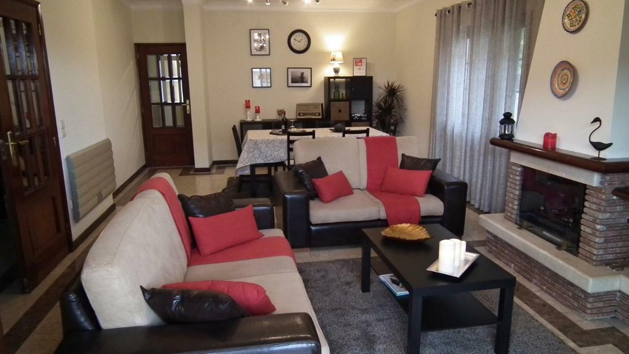 Areias Do Douro Guesthouse กองโดมาร์ ภายนอก รูปภาพ