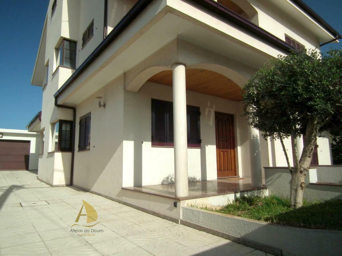 Areias Do Douro Guesthouse กองโดมาร์ ภายนอก รูปภาพ