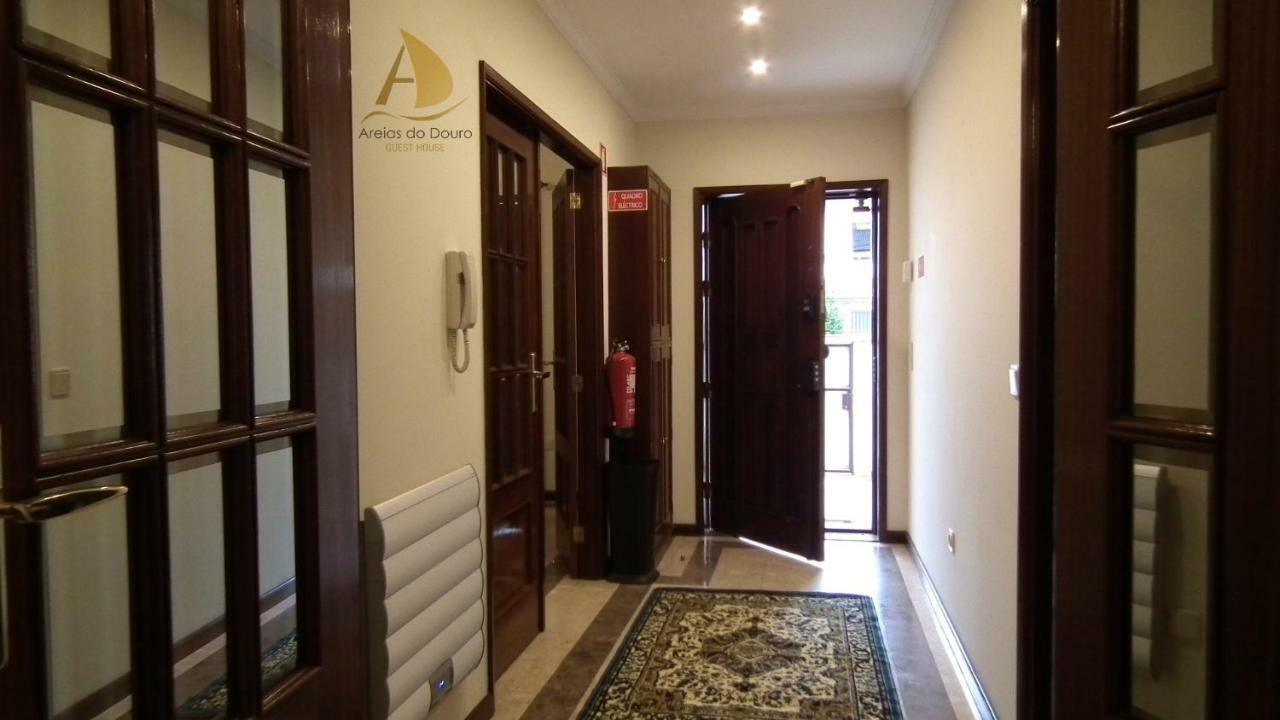Areias Do Douro Guesthouse กองโดมาร์ ภายนอก รูปภาพ