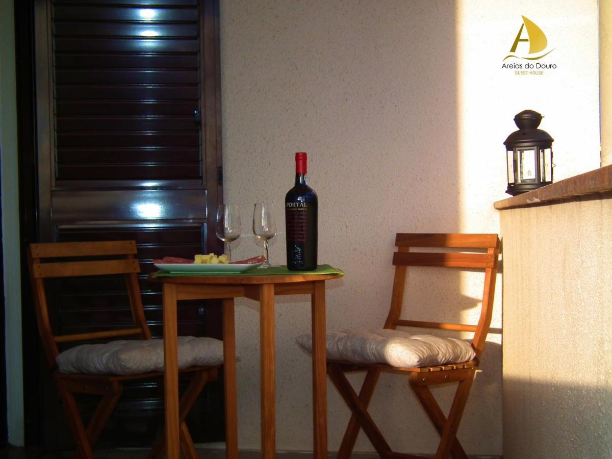 Areias Do Douro Guesthouse กองโดมาร์ ภายนอก รูปภาพ